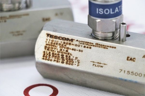 TESCOM™ Anderson Greenwood Instrumentation Ручные клапаны серии H7H71 H7VIS-4Q-SG (2)
